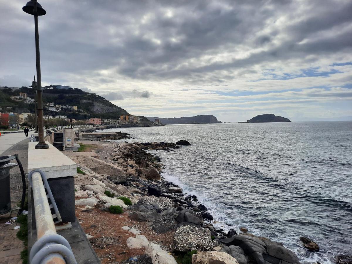 Lungomare Bed and Breakfast Pozzuoli Exterior foto