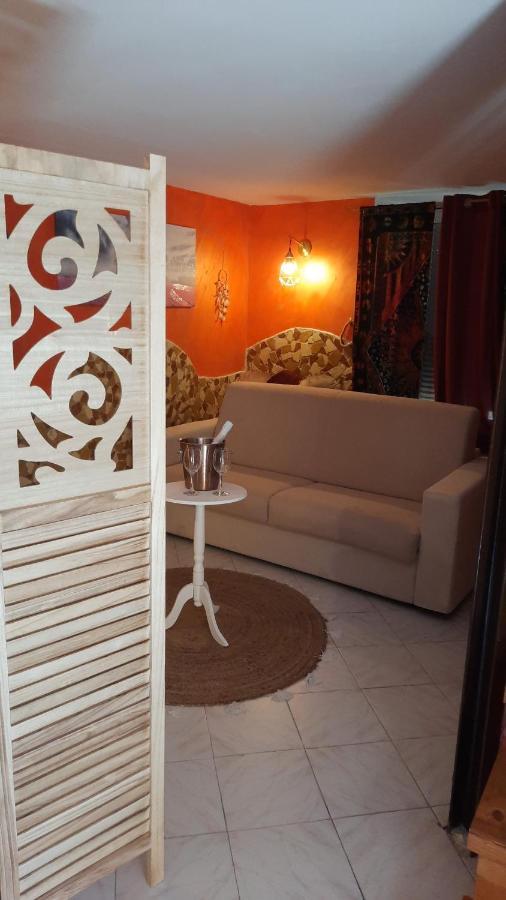 Lungomare Bed and Breakfast Pozzuoli Habitación foto